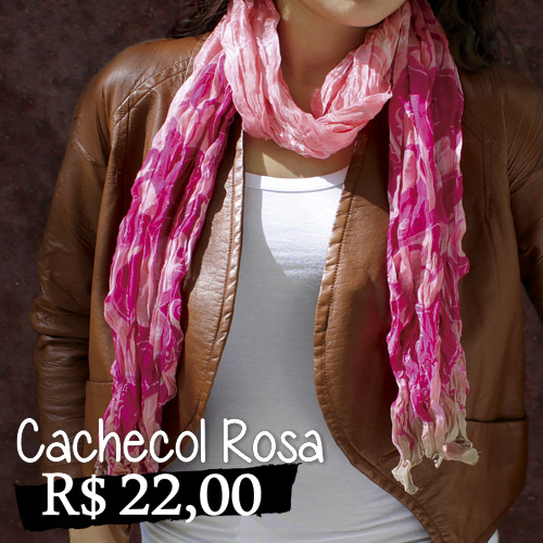 Cachecol Rosa - Cachecol em tons de degradé rosa e salmon, formando desenhos abstratos. 